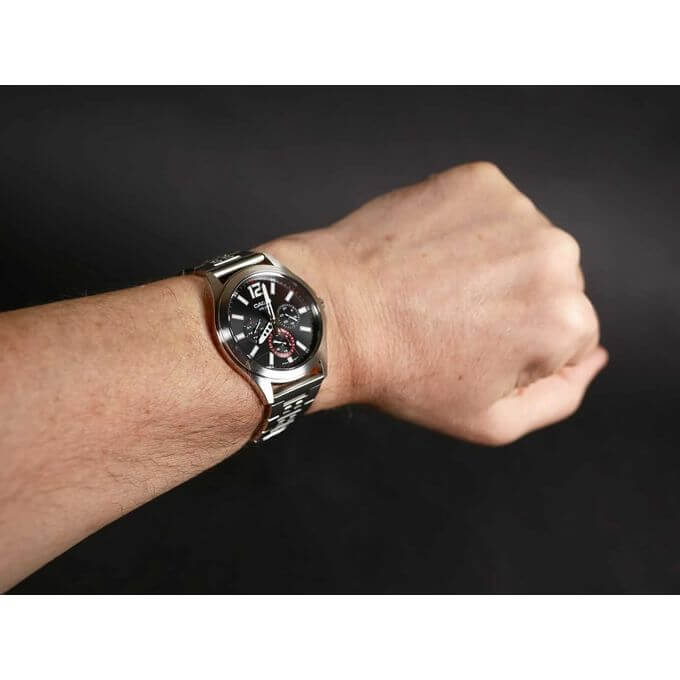 Casio – Cadran 40 mm en fond noir et avec dateur – Tout en acier inoxydable – MTP-E350D-1BV