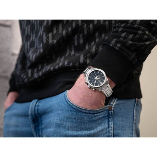 Casio – Diamètre boîtier 42,3 mm, Cadran noir, Edifice Collection, Étanche 100 m, Chronographe – EFR-574D-1AV Casio – Diamètre boîtier 42,3 mm, Cadran noir, Edifice Collection, Étanche 100 m, Chronographe – EFR-574D-1AV