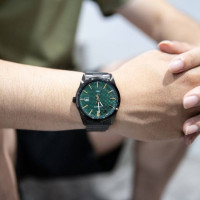 Casio – Montre pour homme en acier noir & cadran vert – Dateur – Étanche – MTP-VD03B-3A