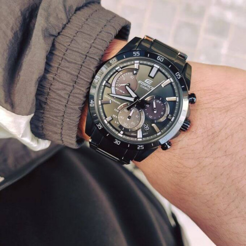 Casio – Edifice Collection – Chronographe – Solaire – Noir inoxydable – EQS-930MDC-1AV Casio – Edifice Collection – Chronographe – Solaire – Noir inoxydable – EQS-930MDC-1AV