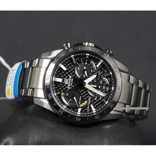 Casio – Solaire avec un cadran en fibre de carbone – Tout en acier inoxydable noir – EQS-930DC-1AVUDF Casio – Solaire avec un cadran en fibre de carbone – Tout en acier inoxydable noir – EQS-930DC-1AVUDF