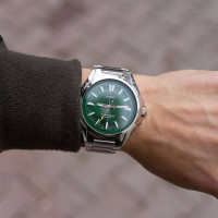 Casio – Montre pour homme cadran vert – Solaire – Tout en acier inoxydable – MTP-RS100D-3AVDF