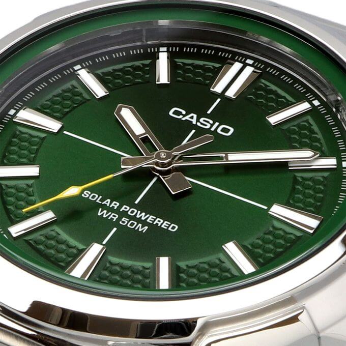 Casio – Montre pour homme cadran vert – Solaire – Tout en acier inoxydable – MTP-RS100D-3AVDF