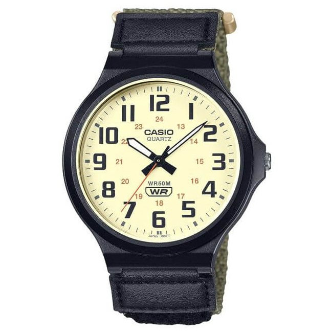 Casio – Montre pour homme en bracelet nylon vert – Étanche 50 m – Index chiffres – MW-240B-3BVDF