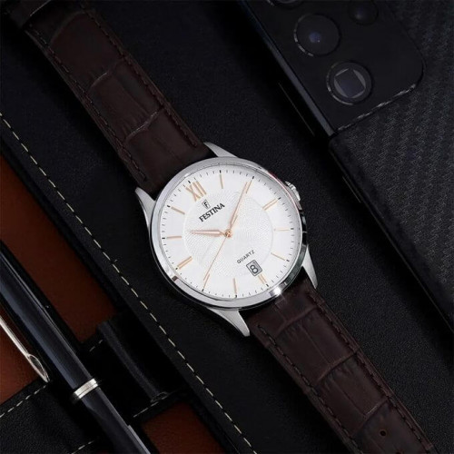 Festina – Montre de style classique pour homme, avec un dateur et un index en bronze – F20426/4 Festina – Montre de style classique pour homme, avec un dateur et un index en bronze – F20426/4