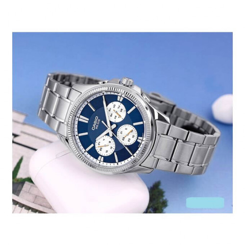 Casio – Montre pour homme cadran bleu avec dateur – WR 50 mètres – MTP-1375D-2A1VDF Casio – Montre pour homme cadran bleu avec dateur – WR 50 mètres – MTP-1375D-2A1VDF