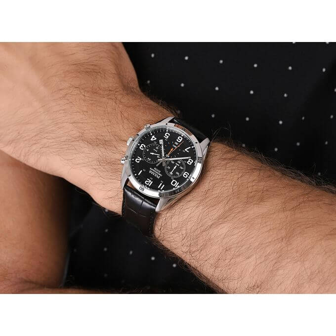 Pulsar – Cadran & bracelet cuir noir – Chronographe pour homme – WR 100m – PT3833X1