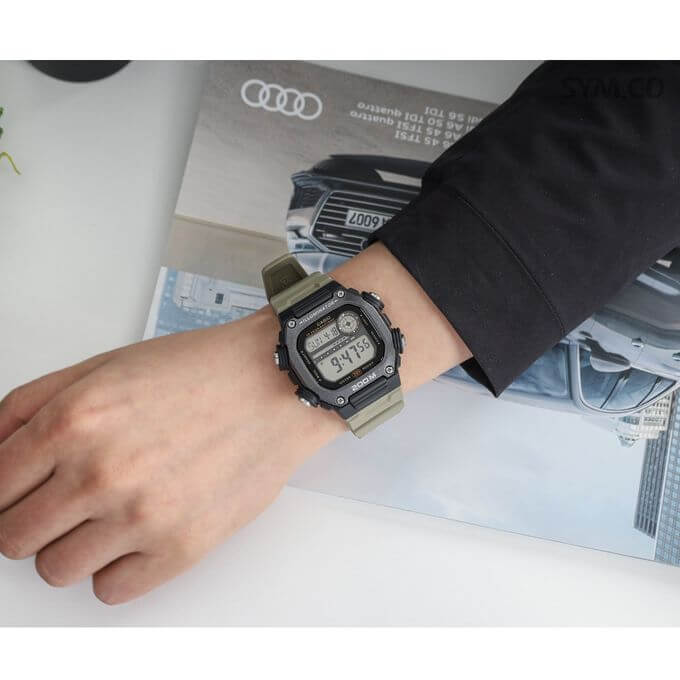 Casio – Une montre avec style et fonctionnalité – Bracelet en résine extra longue – DW-291HX-5AV