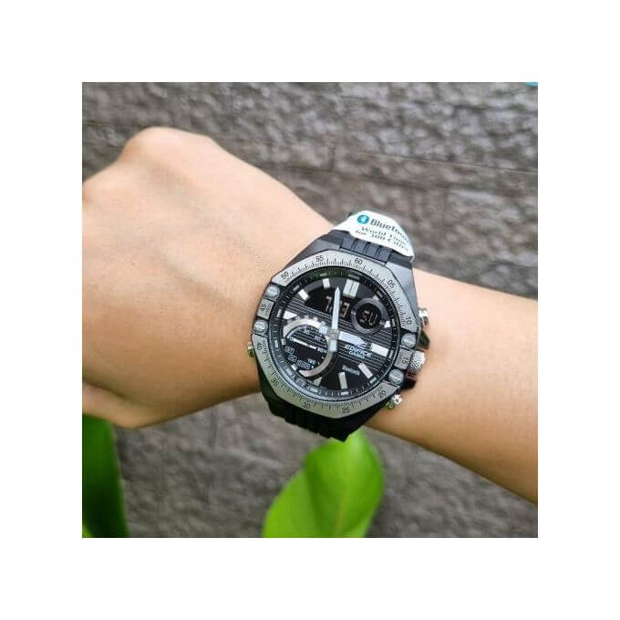 Casio – Bluetooth® Collection Edifice – Heure mondiale pour 300 villes – ECB-10TP-1A