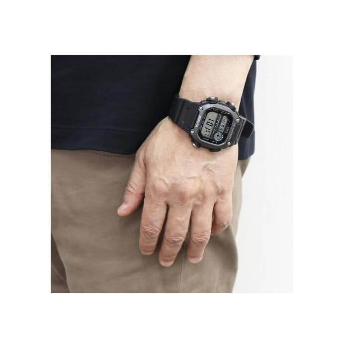 Casio – Étanche 20 BAR – 5 alarmes – Autonomie de 10 ans – DW-291HX-1AV