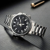 Casio – Sportives et sophistiquées – En acier inox – Autonomie pile 10 ans – AW-880D-1AV