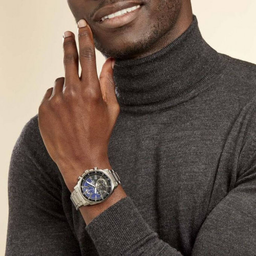 Casio EDIFICE de taille moyenne – Cadran bleu – Tout en acier inoxydable – EFV-600D-2AV Casio EDIFICE de taille moyenne – Cadran bleu – Tout en acier inoxydable – EFV-600D-2AV