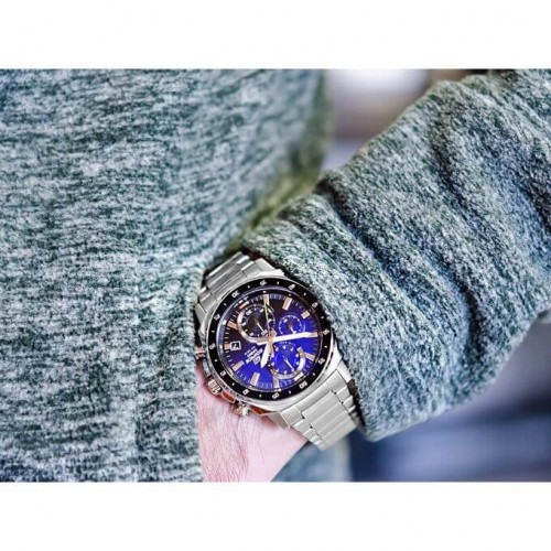 Casio EDIFICE de taille moyenne – Cadran bleu – Tout en acier inoxydable – EFV-600D-2AV Casio EDIFICE de taille moyenne – Cadran bleu – Tout en acier inoxydable – EFV-600D-2AV