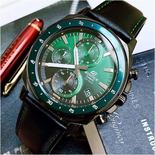Casio – Design inspiré des lumières laser vertes – Boîtier medium noir – Bracelet cuir noir – EFV-600CL-3AV Casio – Design inspiré des lumières laser vertes – Boîtier medium noir – Bracelet cuir noir – EFV-600CL-3AV