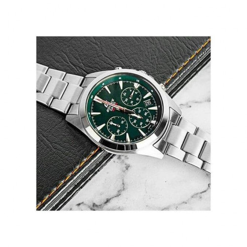 Casio – Sportive et simple – Cadran vert – Chronographe – Tout en acier – EFV-630D-3AV Casio – Sportive et simple – Cadran vert – Chronographe – Tout en acier – EFV-630D-3AV