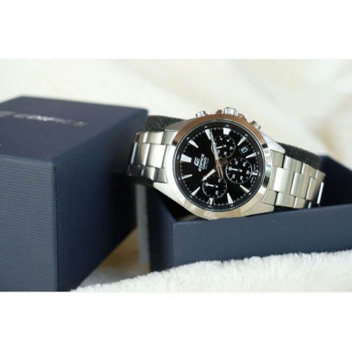 Casio – Sportive et simple d’un chronographe classique – Bracelet inoxydable – EFV-630D-1AV Casio – Sportive et simple d’un chronographe classique – Bracelet inoxydable – EFV-630D-1AV