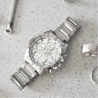 Casio – Chronographe – Bracelet en acier inoxydable – EFR-571MD-8AVUDF