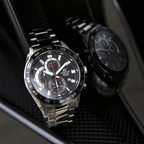 Casio – Étanche à 100 m – EDIFICE – Chronographe – Boîtier en acier inoxydable – EFV-550D-1AVUDF Casio – Étanche à 100 m – EDIFICE – Chronographe – Boîtier en acier inoxydable – EFV-550D-1AVUDF
