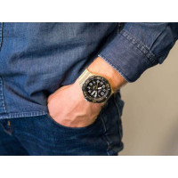 Casio – Vert – Cadran noir – Diamètre boîtier : 55 mm – Étanche 100 m – MRW-210H-5AV