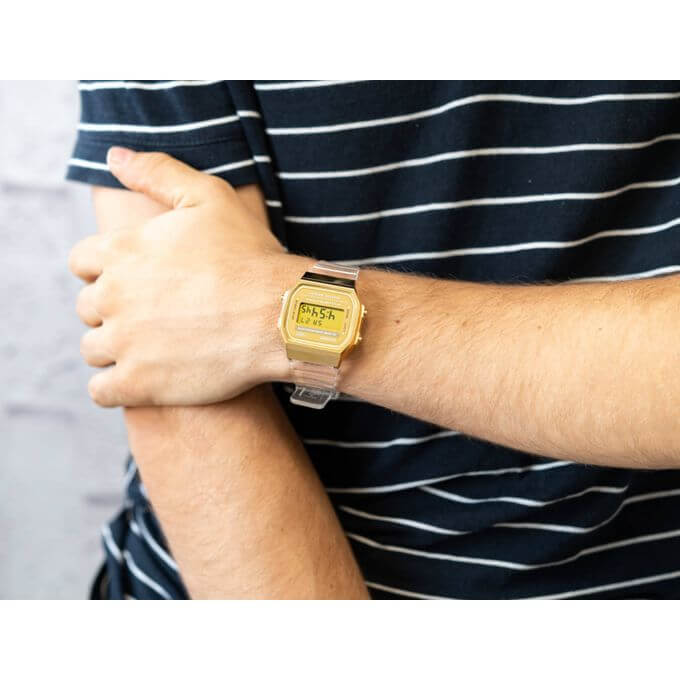 Casio – Unisexe – Digitale dorée – Bracelet semi-transparent – Alarme – A168XESG-9A