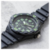 Casio – Montre pour hommes, chiffres verts – Bracelet en silicone noir – MRW-200H-3BVDF