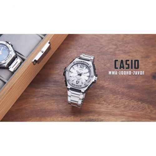 Casio – Cadran blanc avec bouton d’éclairage – Dateur – Bracelet en acier inoxydable – MWA-100HD-7AV Casio – Cadran blanc avec bouton d’éclairage – Dateur – Bracelet en acier inoxydable – MWA-100HD-7AV