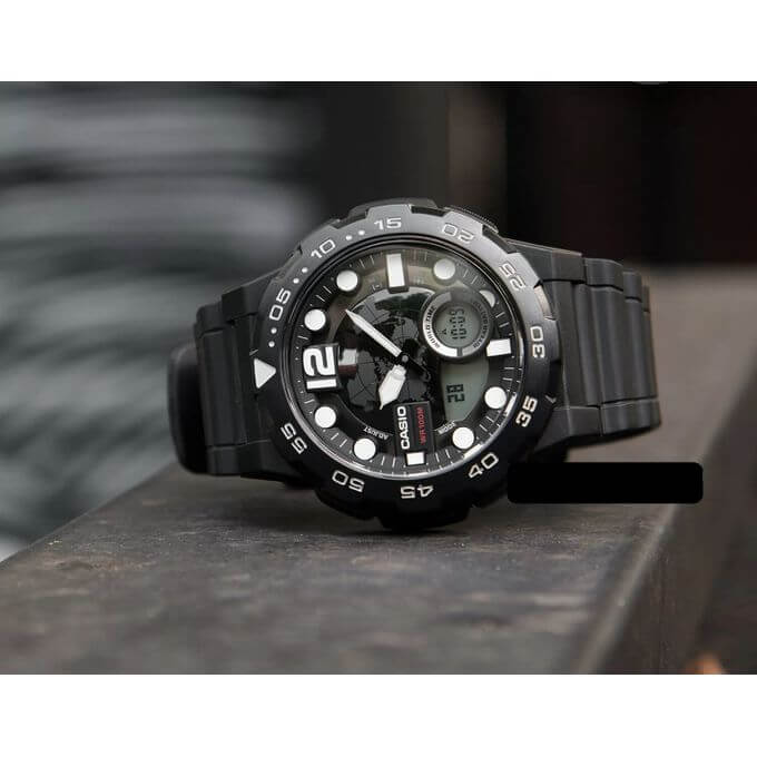 Casio – Autonomie de 10 ans & heure mondiale – Étanche 100 m – AEQ-100W-1AVDF