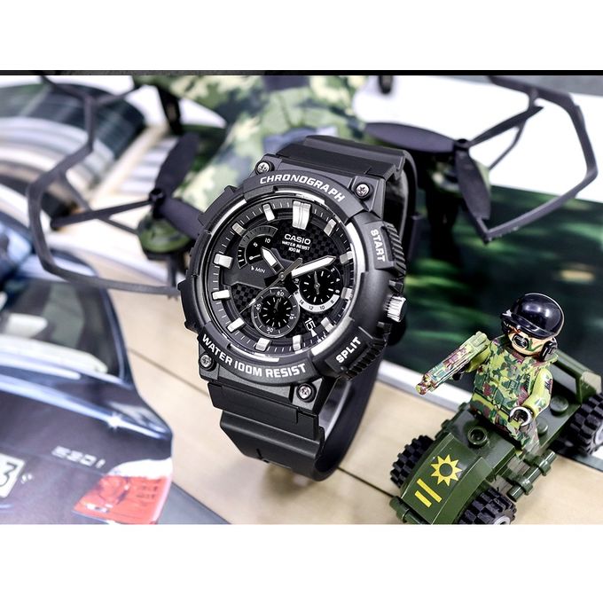 Casio – Noir – Sport en silicone – Chronographe – Avec dateur – Étanche 100 mètres – MCW-200H-1AVDF