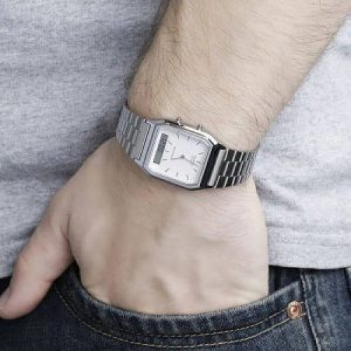 Casio – Dual Time – Classique design – Bracelet en acier inoxydable – AQ-230A-7DMQ Casio – Dual Time – Classique design – Bracelet en acier inoxydable – AQ-230A-7DMQ