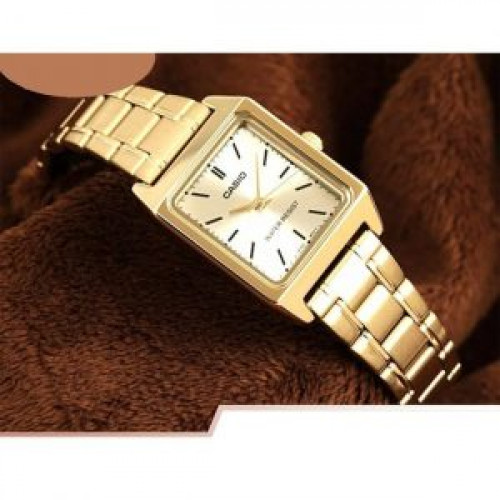 Casio – Montre femme bracelet en acier inoxydable Doré – LTP-V007G-9EUDF Casio – Montre femme bracelet en acier inoxydable Doré – LTP-V007G-9EUDF