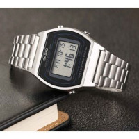 Casio – Collection Vintage – Alarme multiple – Bracelet en acier inoxydable – B640WD-1AVDF