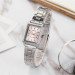 Casio – Montre carrée pour femme – Cadran rose – Bracelet en acier inoxydable – LTP-V007D-4EUDF Casio – Montre carrée pour femme – Cadran rose – Bracelet en acier inoxydable – LTP-V007D-4EUDF