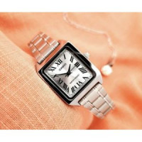 Casio – Montre femme carrée – Index chiffres romains – Bracelet en acier inoxydable – LTP-V007D-7BU