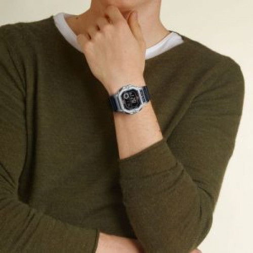 Casio – Montre digitale – Boîtier gris – Chiffres blancs sur fond noir – Étanchéité 100m – WS-1400H-1BVDF Casio – Montre digitale – Boîtier gris – Chiffres blancs sur fond noir – Étanchéité 100m – WS-1400H-1BVDF