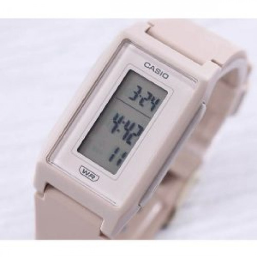 Casio – Montre numérique fine et légère – Résistante à l’eau – LF-10WH-4DF Casio – Montre numérique fine et légère – Résistante à l’eau – LF-10WH-4DF