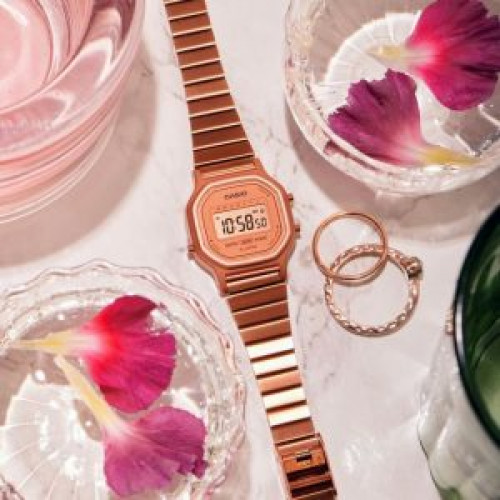 Casio – LA-11WR-5ADF – Montre digitale bronzée pour femme Casio – LA-11WR-5ADF – Montre digitale bronzée pour femme