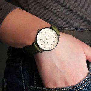 Casio – LTP-VT03L-3B – Montre femme classique et élégante