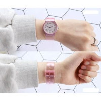 Casio – MQ-24S-4B – Montre légère et étanche pour femme