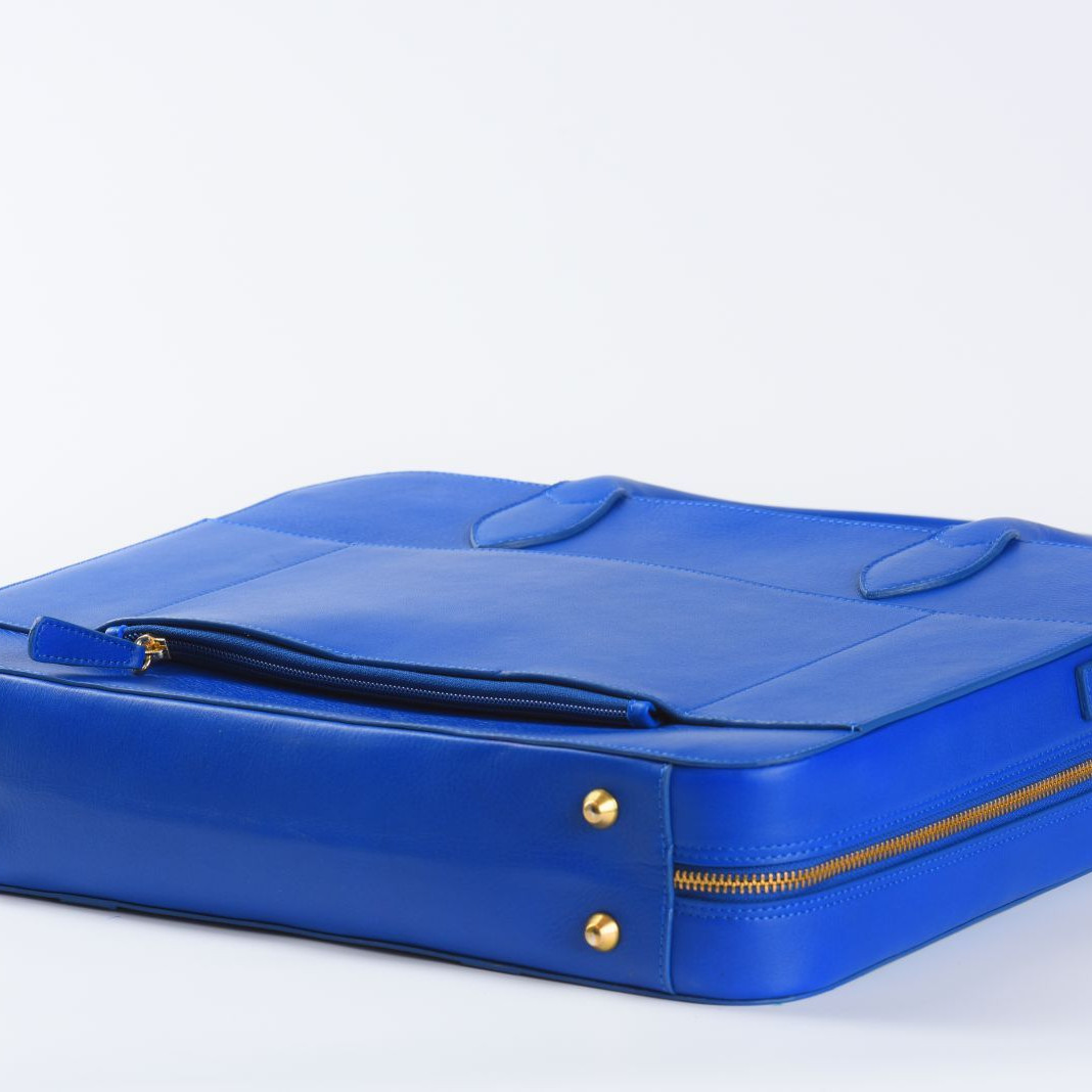 Anika Bleu Marine Business