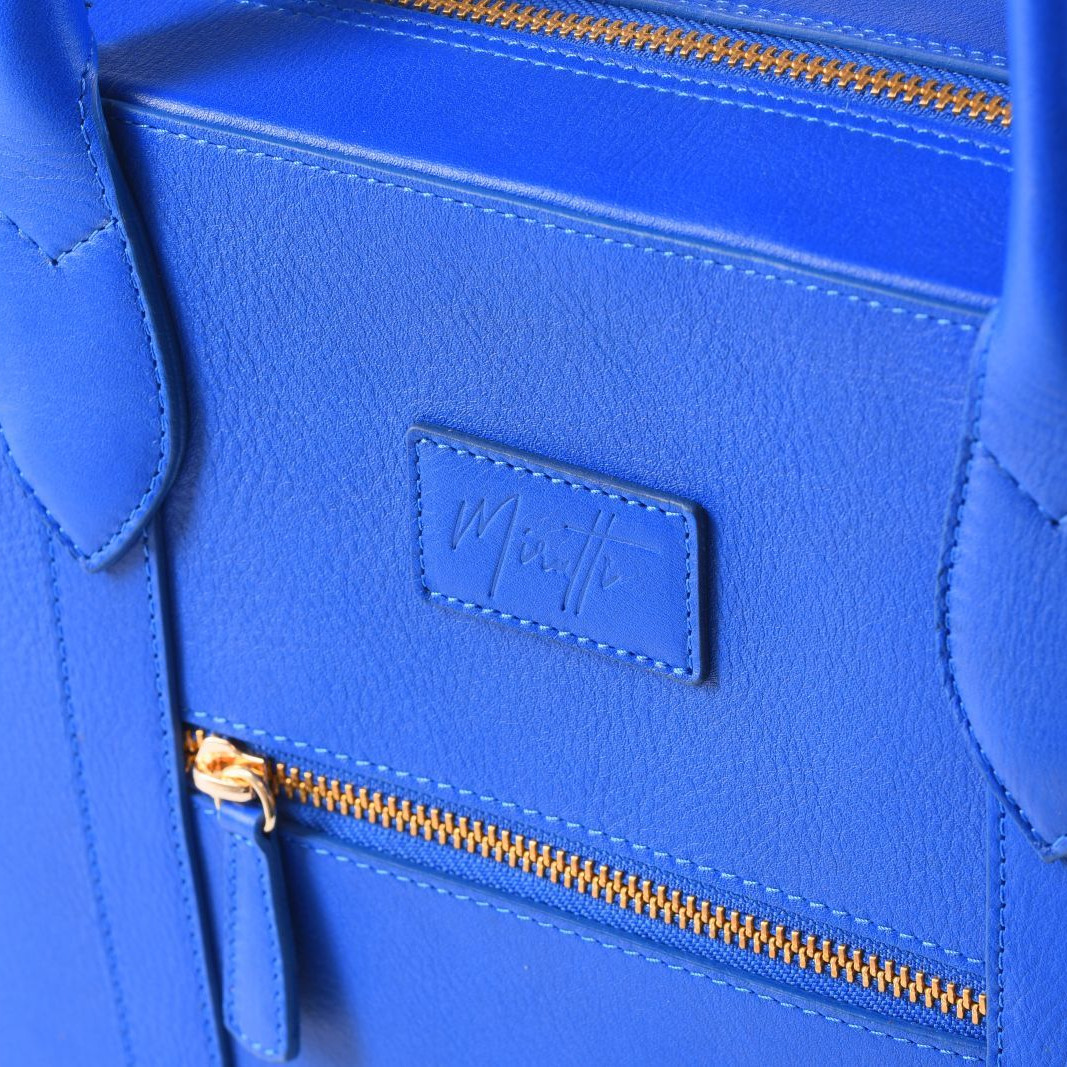 Anika Bleu Marine Business