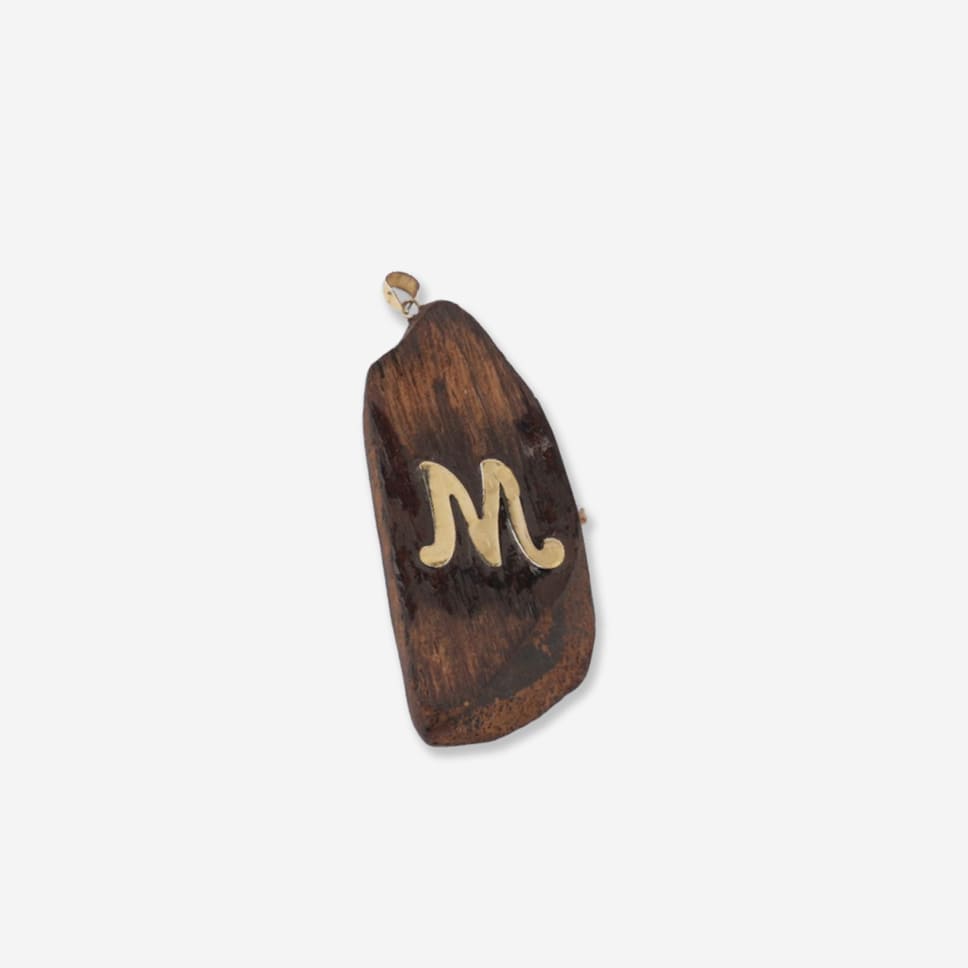Pendentif oud - Avec Motif M