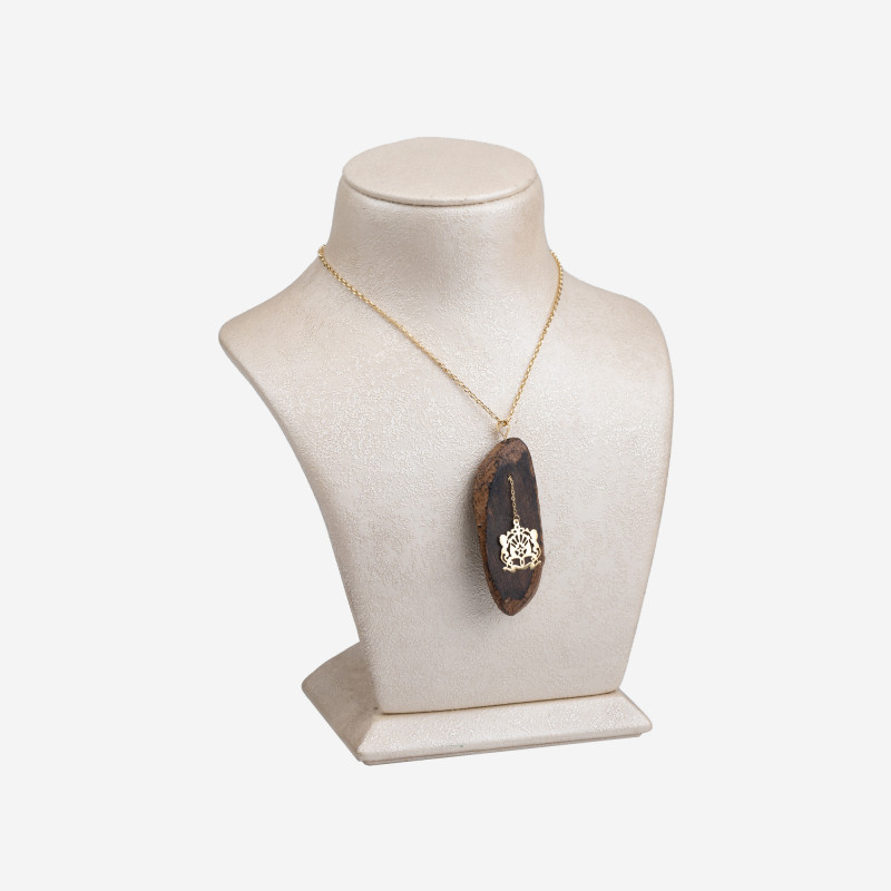 Pendentif oud - Avec Motif Royale