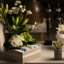 Composition divine : Chocolats & Fleurs naturelles