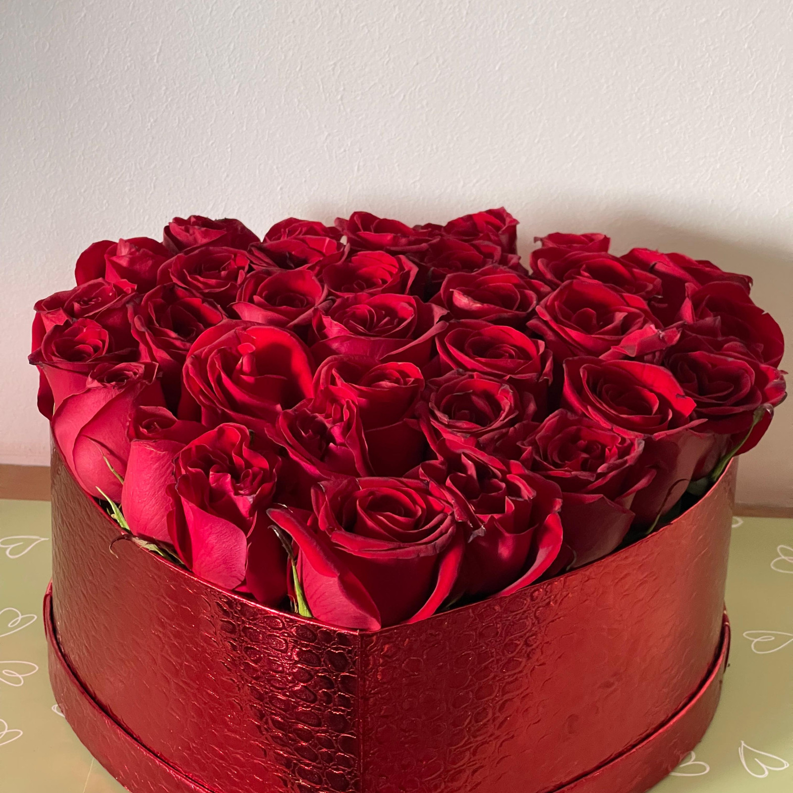 Box max forme coeur de 35 roses rouges