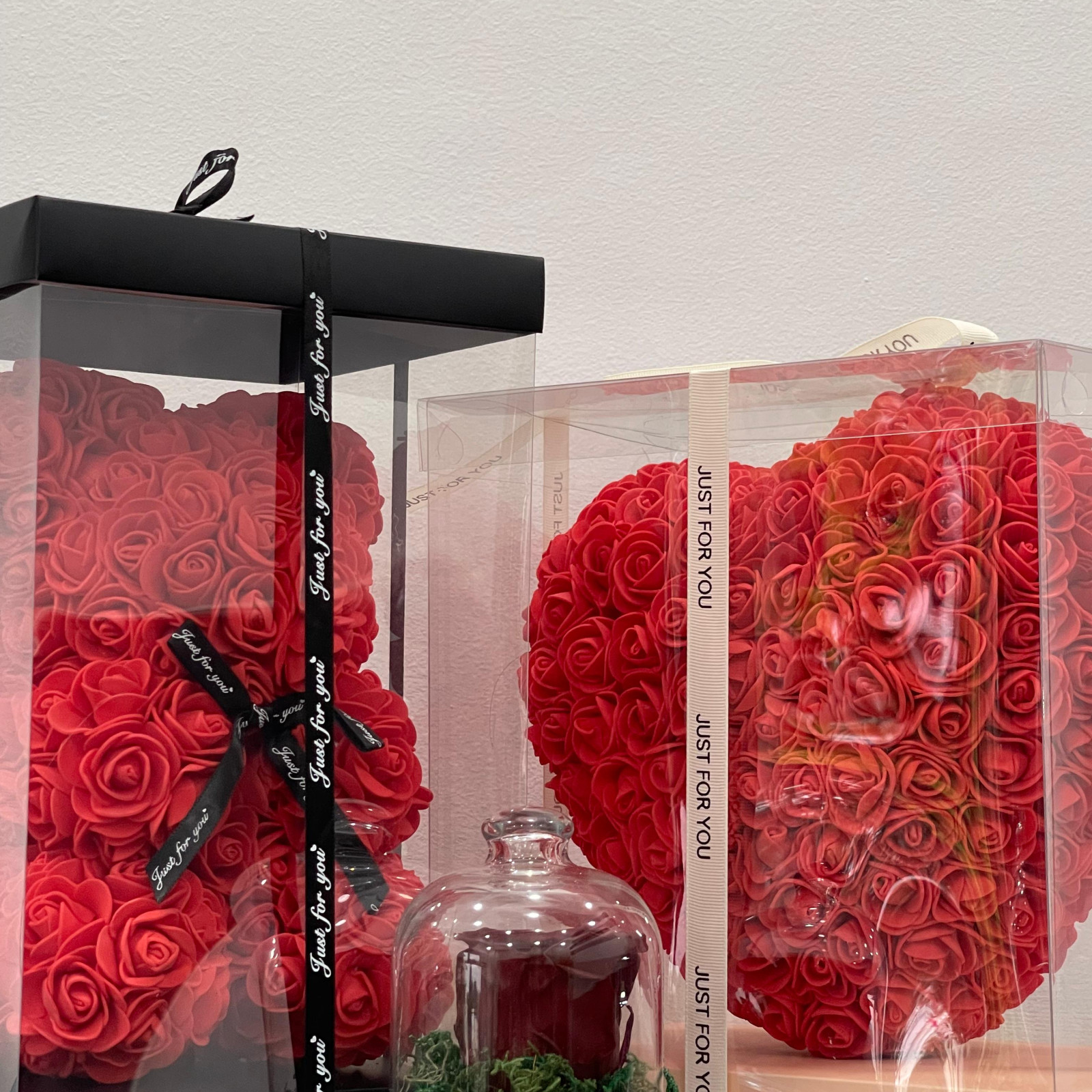 Pack 6 teddy et cœur de roses rouges artificielle et cloche de rose rouge éternelle