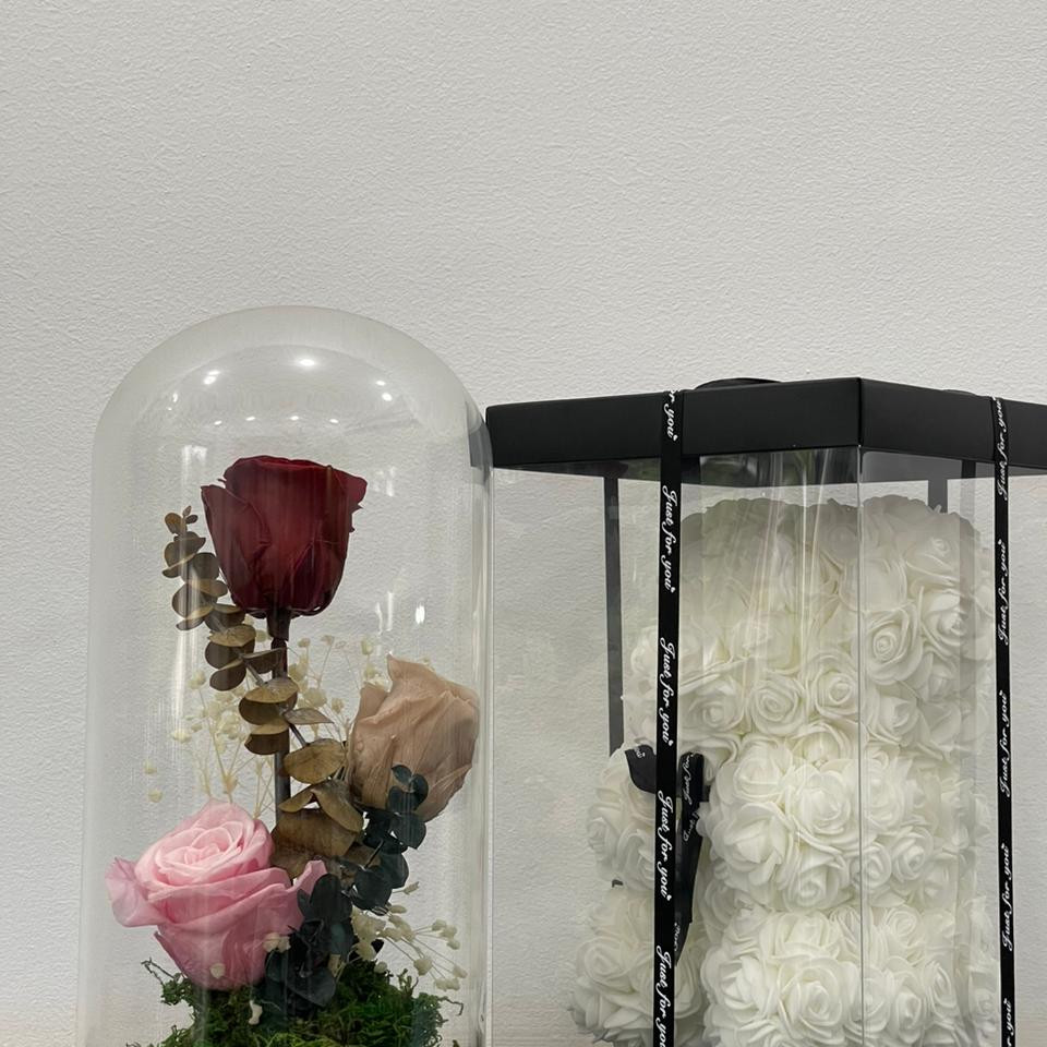 Pack 2 cloche de 3 roses rouges éternelle et teddy de rose blanche artificielle