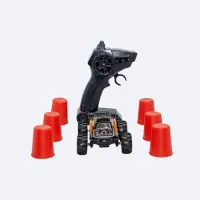 Mini Voiture Télécommandée Tout-Terrain RC 2.4GHz avec Cones