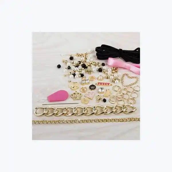 Juicy Couture – Bracelets à Maillons Dorés & Charms Iconiques