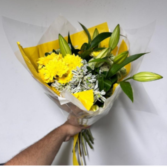 Eclat Jaunatre bouquet