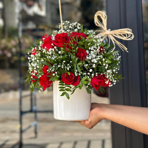 The Red arrangement of Love The Red arrangement of Love